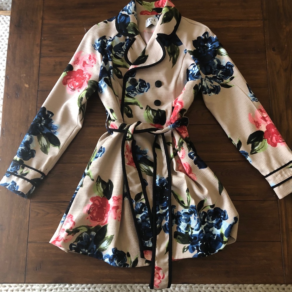 Elle Floral Tench Coat